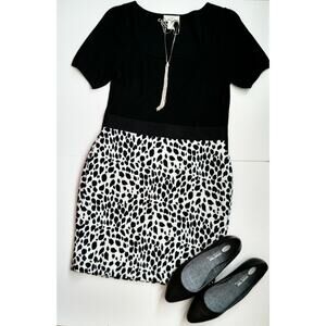 Ann Taylor Dalmatian Pencil Skirt - Size 4 - NWT